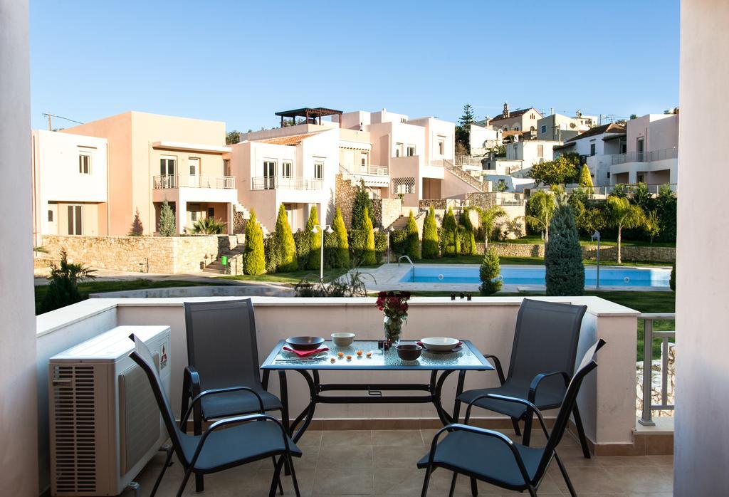 Loutra Resort Chambre photo