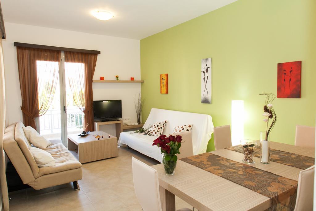 Loutra Resort Chambre photo