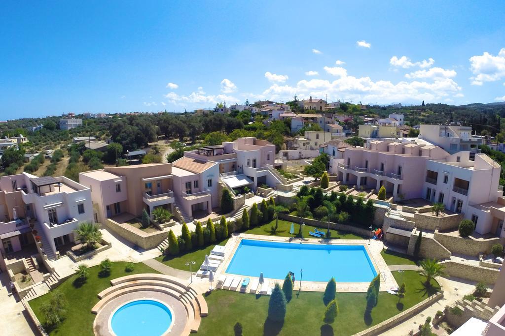Loutra Resort Extérieur photo