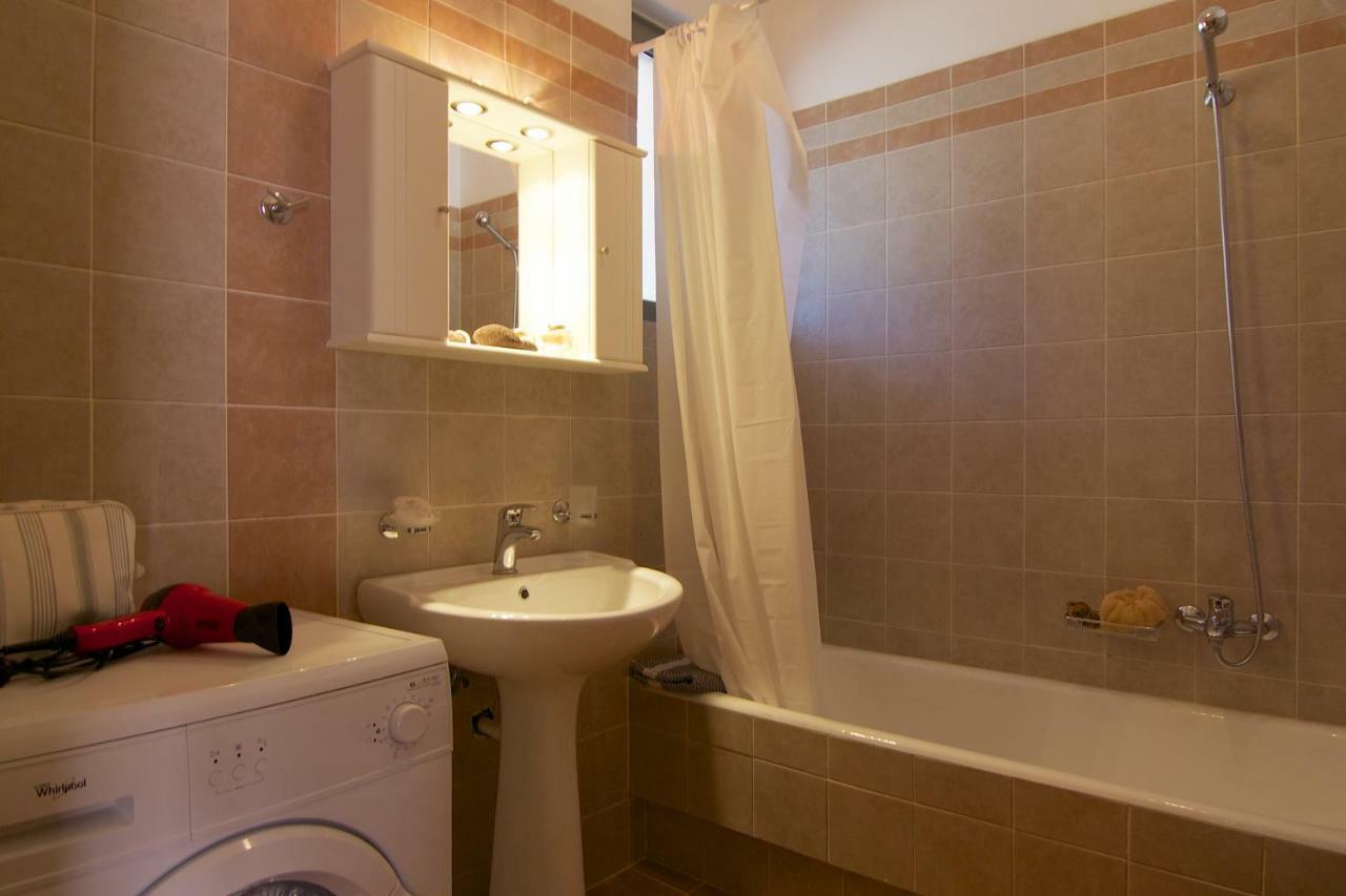 Loutra Resort Extérieur photo